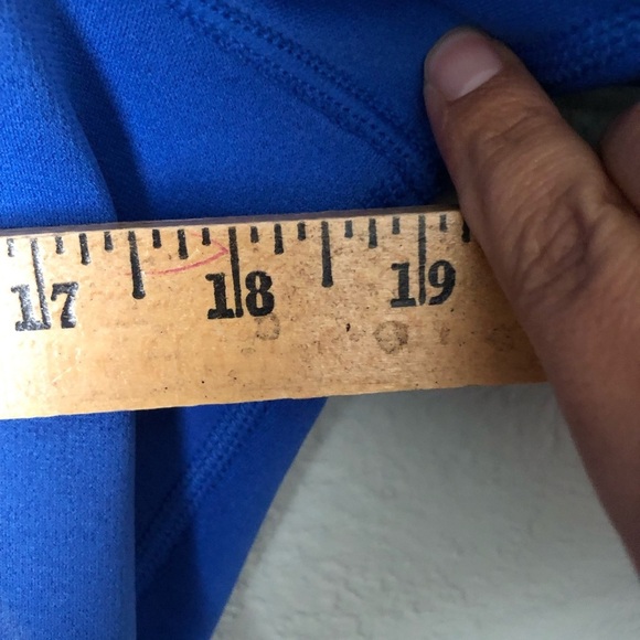 Nike Blue therma fit hoodie with thumb holes Men Medium - Picture 4 of 7